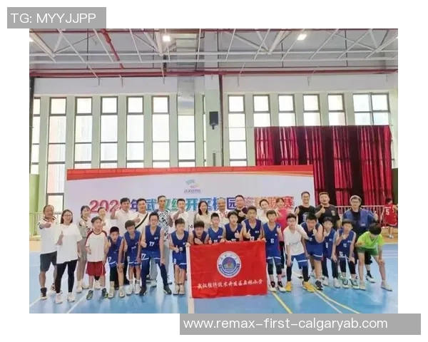 武汉篮球队心理素质强劲跻身全国前四名展现团队实力与潜力 武汉篮球队心理素质强劲跻身全国前四名展现团队实力与潜力