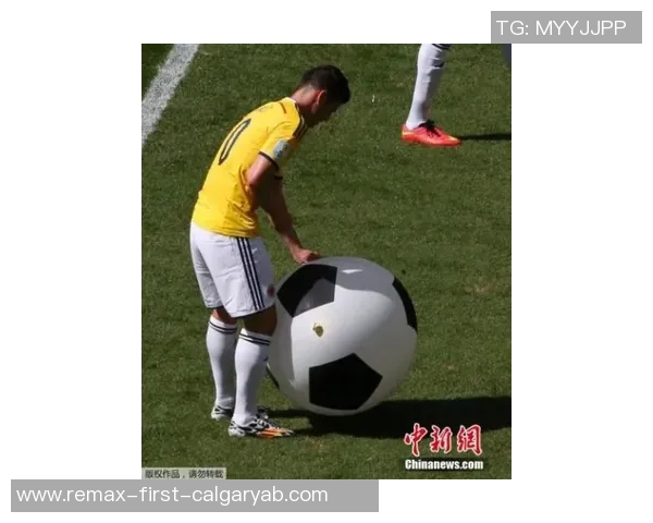 足球明星气球创意设计图赏析与分享，展现足球魅力与节日欢庆的完美结合