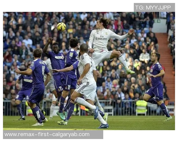 重温经典时刻往年足球明星比赛精彩视频回顾与分析 重温经典时刻往年足球明星比赛精彩视频回顾与分析